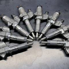 Dynomite Diesel Duramax 01-04 LB7 Brand New Injector Set 150 Percent Over SAC Nozzles DDPNLB7-300