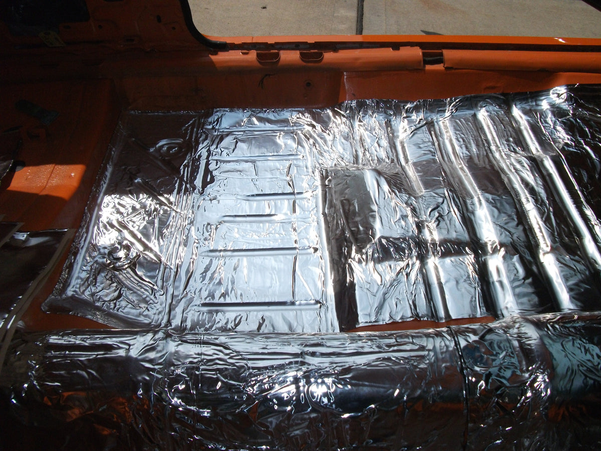 Hushmat 10800 Super Bulk Kit has 9 black sheets of 18x32 in Ultra. Total 36 sqft.