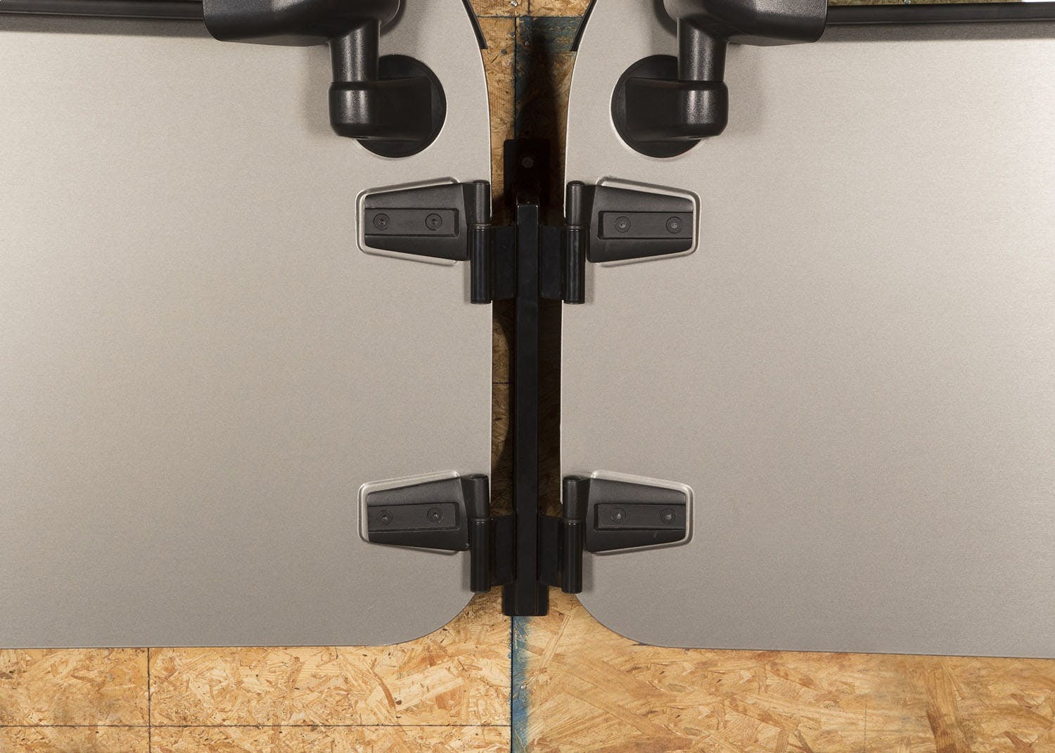 Rugged Ridge 12107.10 Wall Mount Door Holder