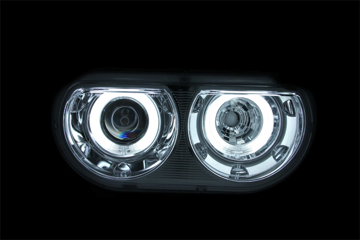 AnzoUSA 121307 Projector Headlights with Halo Chrome (SMD LED)