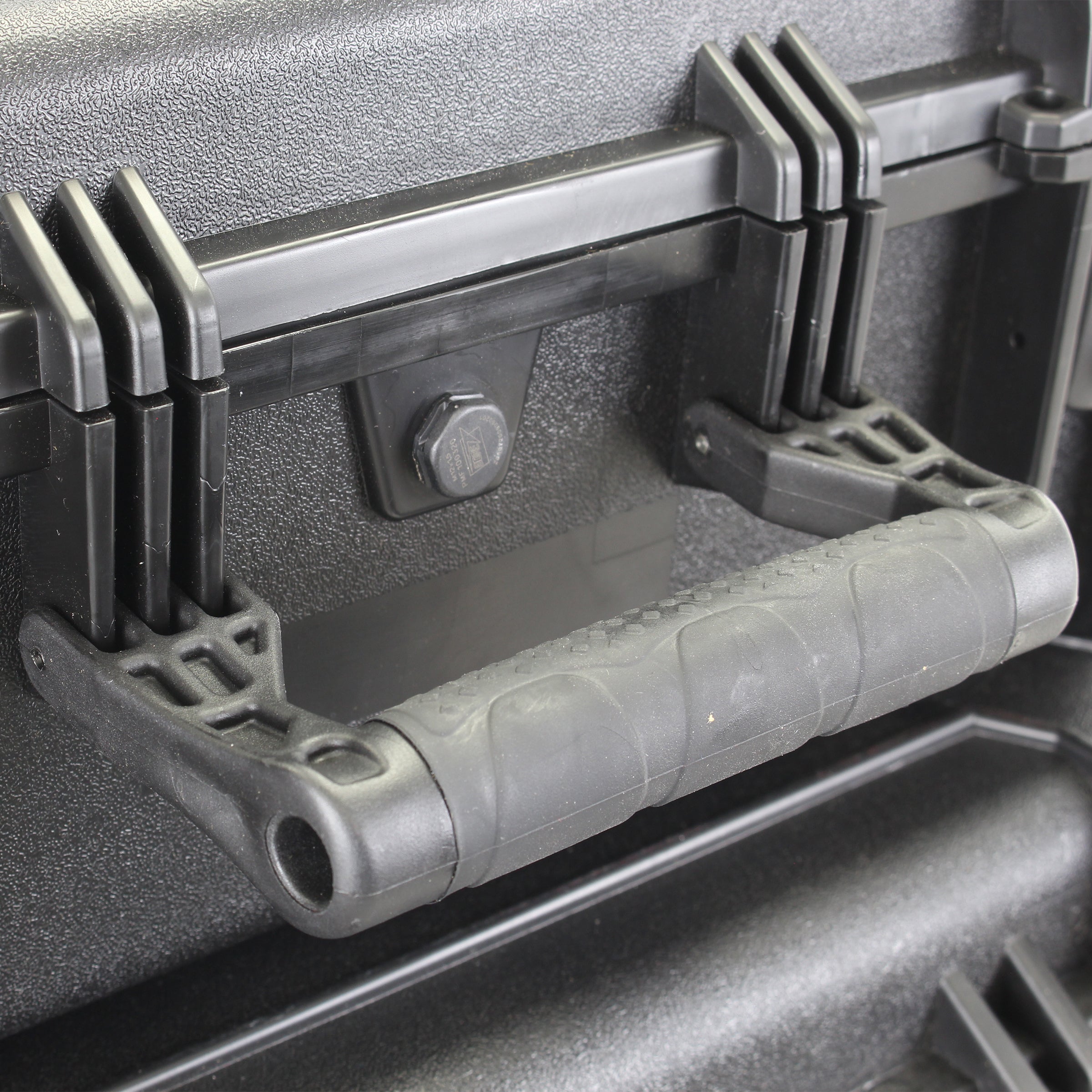 Go Rhino Xventure Hard Case XG181407F