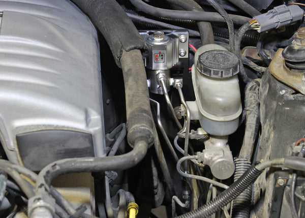 Hurst 87-93 Ford Mustang (140, 302) Brake Hydraulic Line Lock Kit 5671522