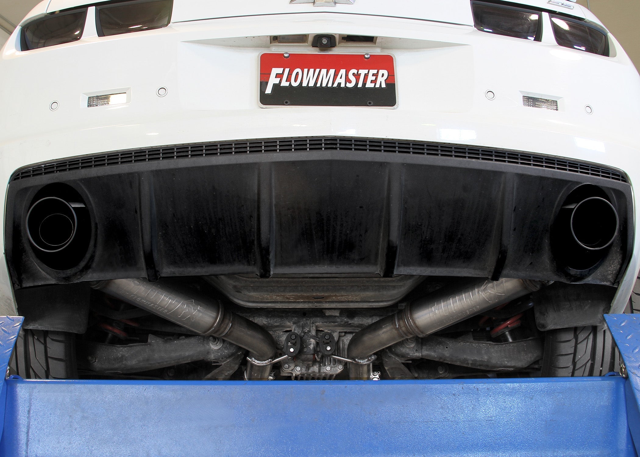 Flowmaster 10-15 Chevrolet Camaro (6.2) Exhaust System Kit 717991