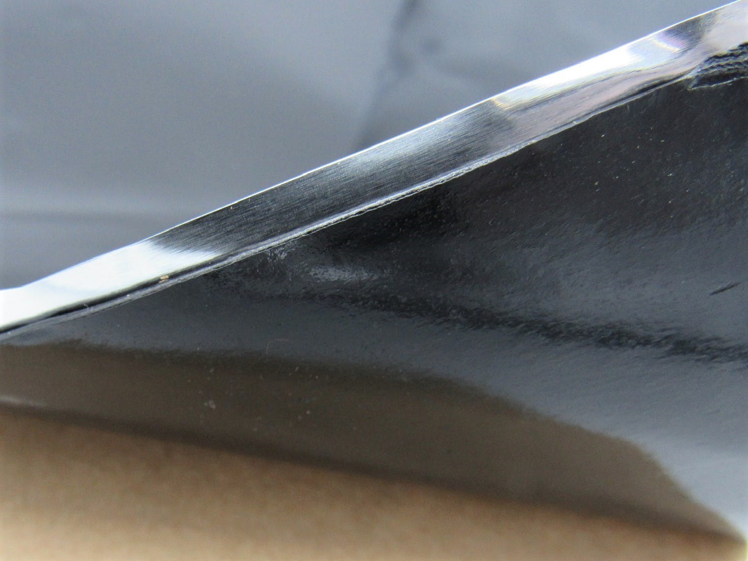Hushmat 10800 Super Bulk Kit has 9 black sheets of 18x32 in Ultra. Total 36 sqft.