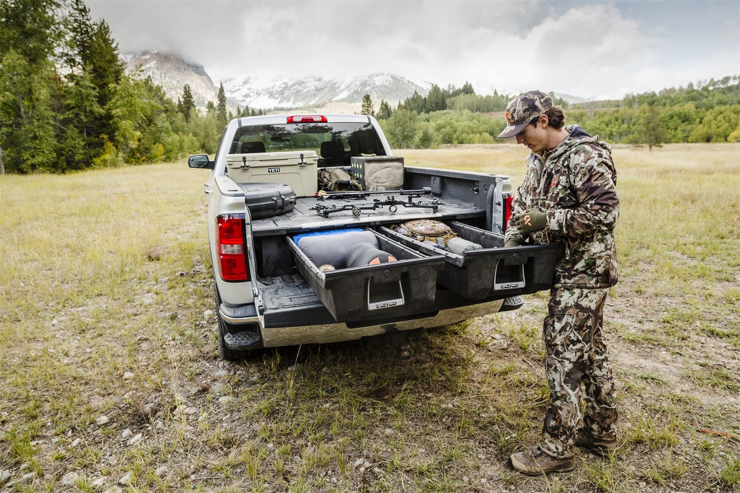 DECKED DG5 75.25 Two Drawer Storage System for A Full Size Pick Up Truck