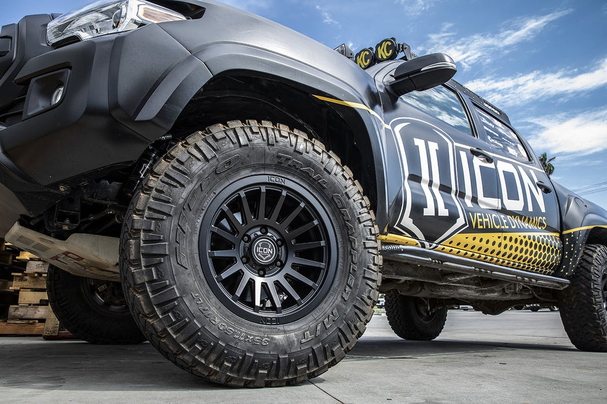 ICON Alloys 3617858347SB Recon Slx Sat Blk 17 X 8.5 / 6 X 5.5 / 0mm / 4.75 in. Bs