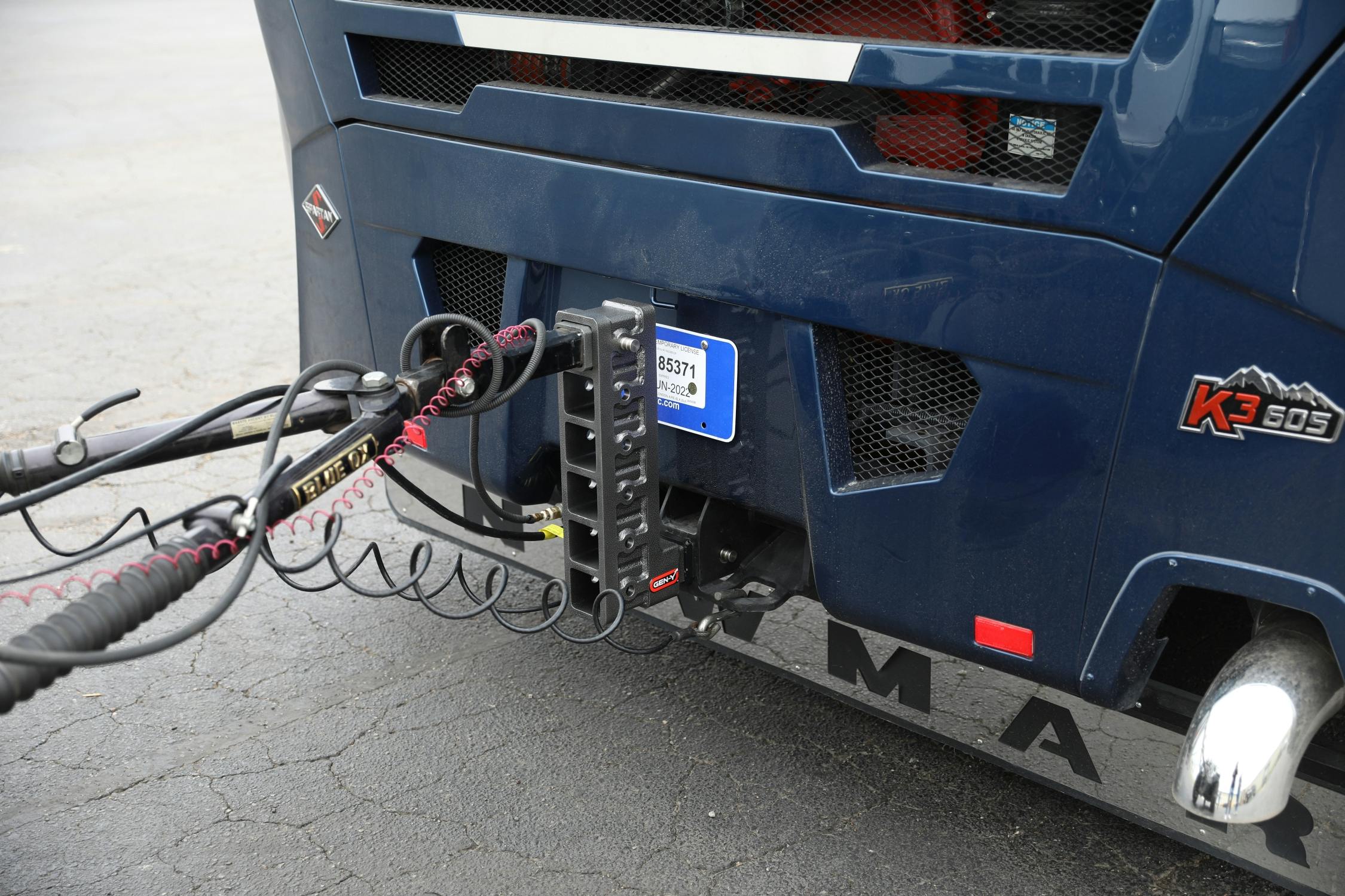 GEN-Y Hitch GH-616 Mega-Duty 2.5in Shank 15in Drop 3K TW 21K Hitch and GH-061 Dual-Ball and GH-0101