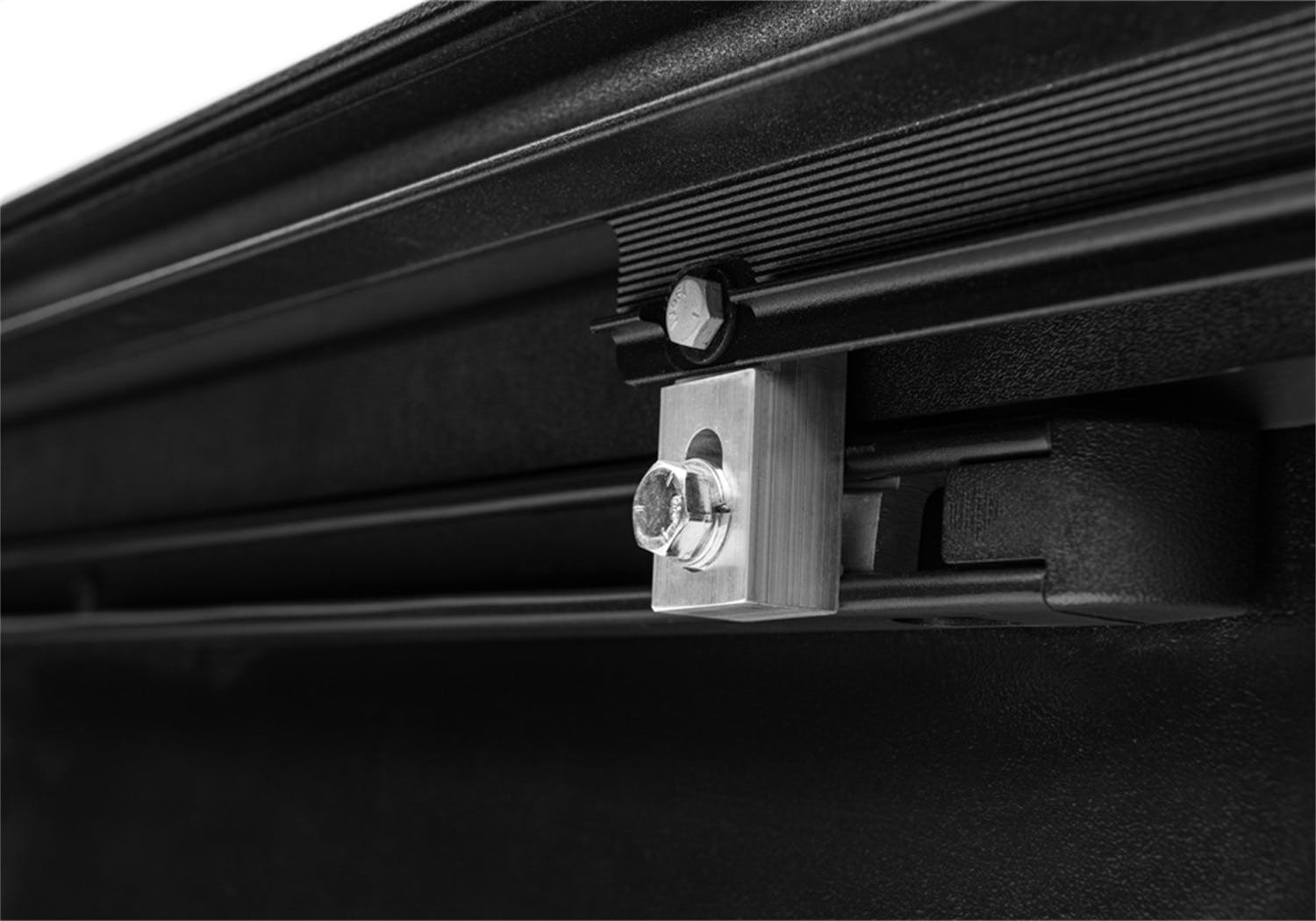 Retrax T-80812 RetraxPRO XR Retractable Truck Bed Cover