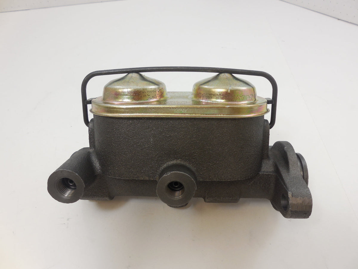 Racing Power Company R3531 1967-70 ford mustang master cylinder with drum