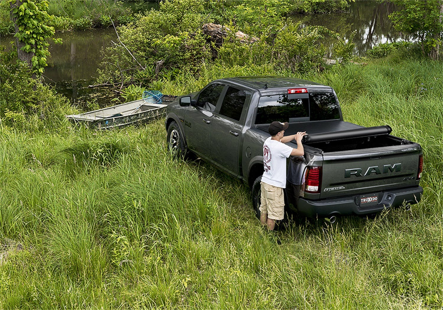 TruXedo 755901 TruXedo Deuce Tonneau Cover