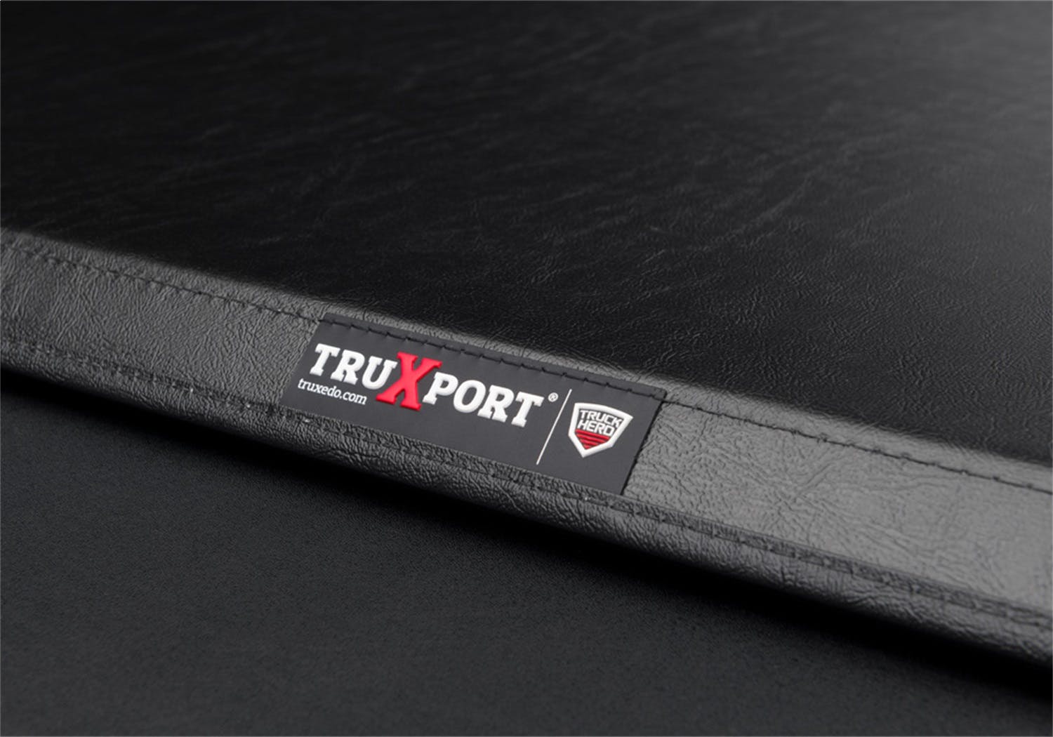 TruXedo 286901 TruXport Tonneau Cover