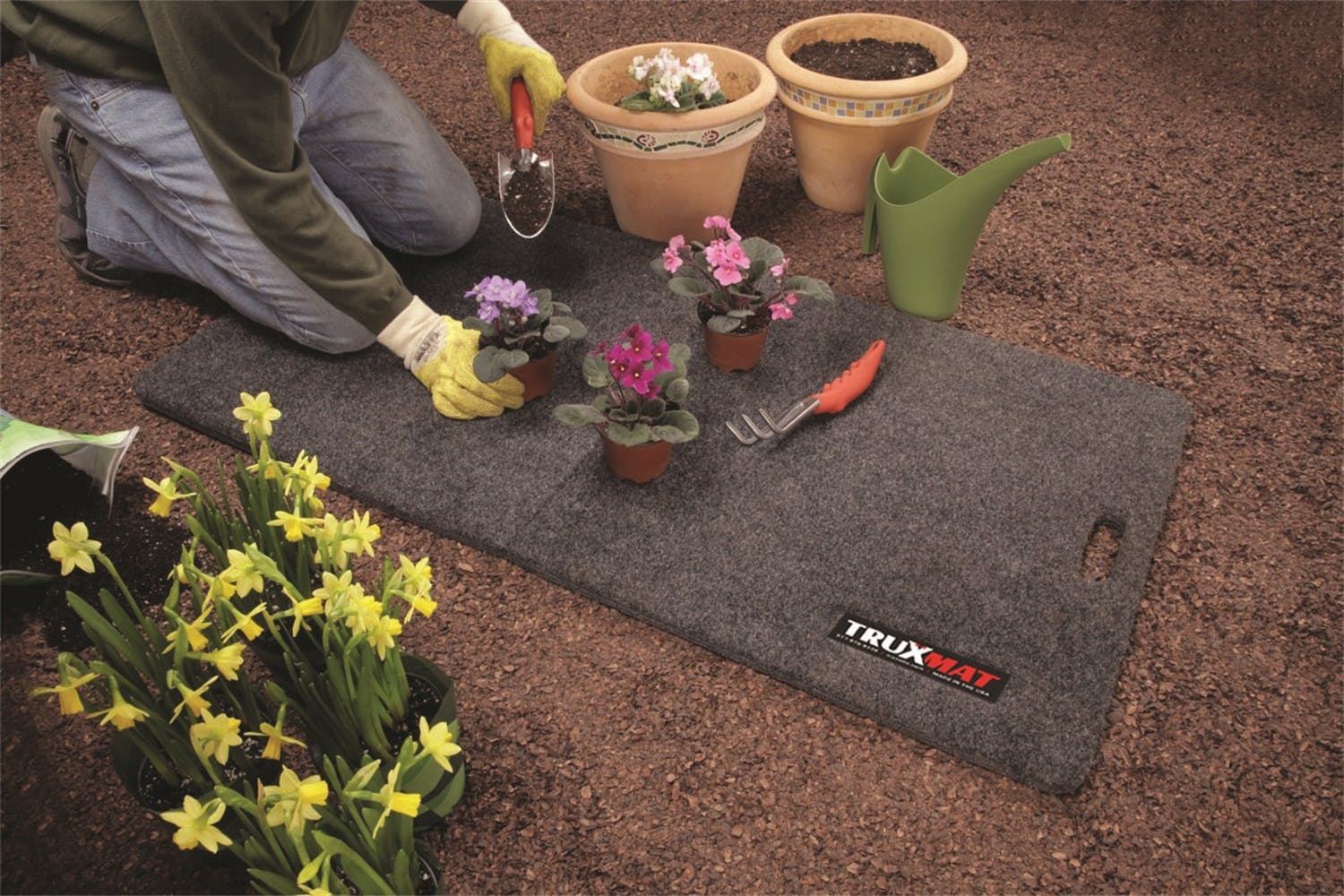TruXedo Durable Padded Work Mat TL - TruXmat 2ft x 4ft 1705064