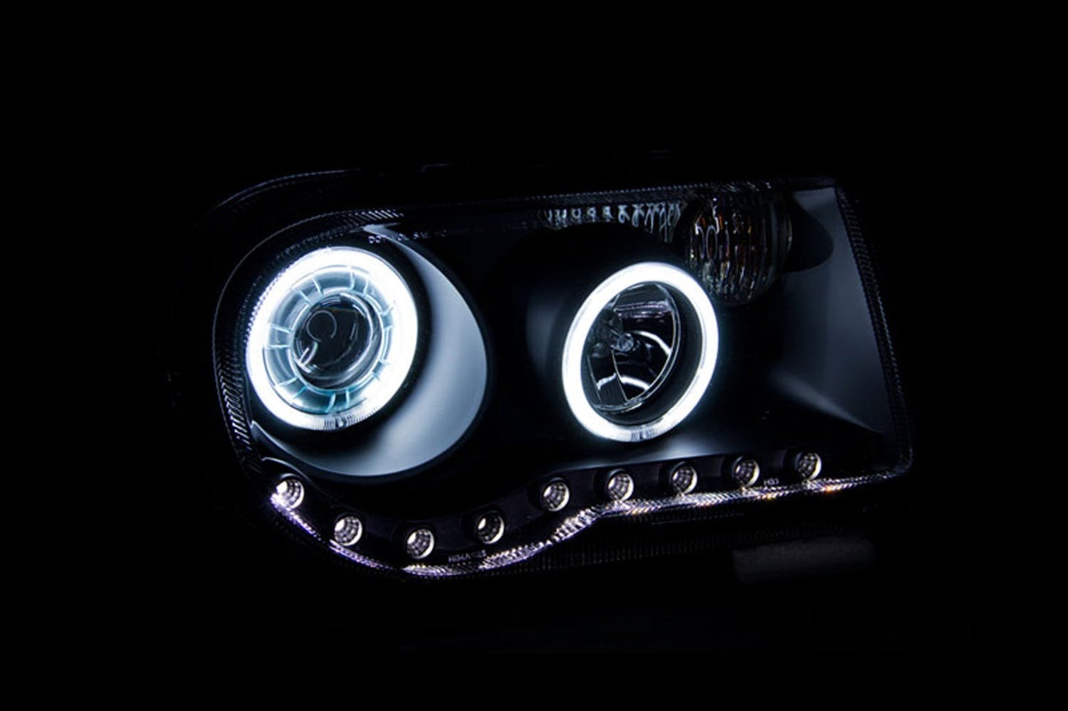 AnzoUSA 121251 Projector Headlights with Halo Black (SMD LED) G2