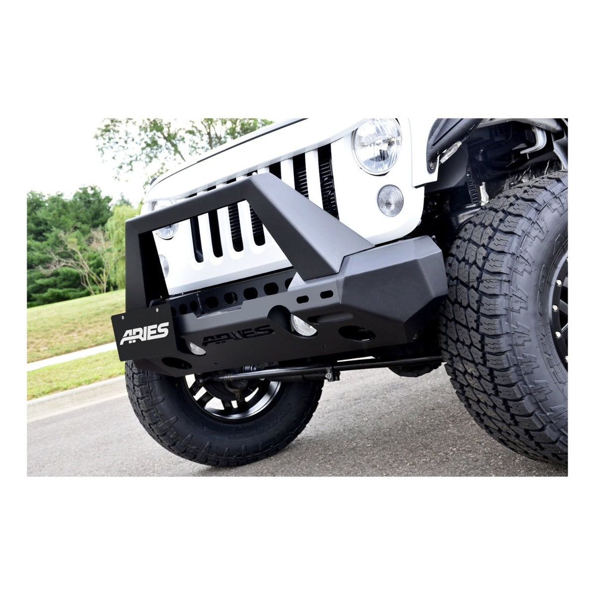 ARIES 2082051 TrailChaser Jeep Wrangler JK Steel Front Bumper (Option 2)