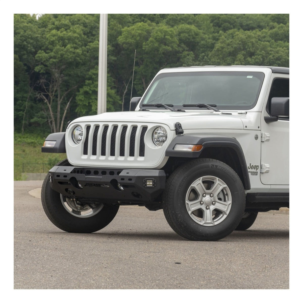 ARIES 2082075 TrailChaser Jeep Wrangler JL, Gladiator Aluminum Front Bumper (Option 5)