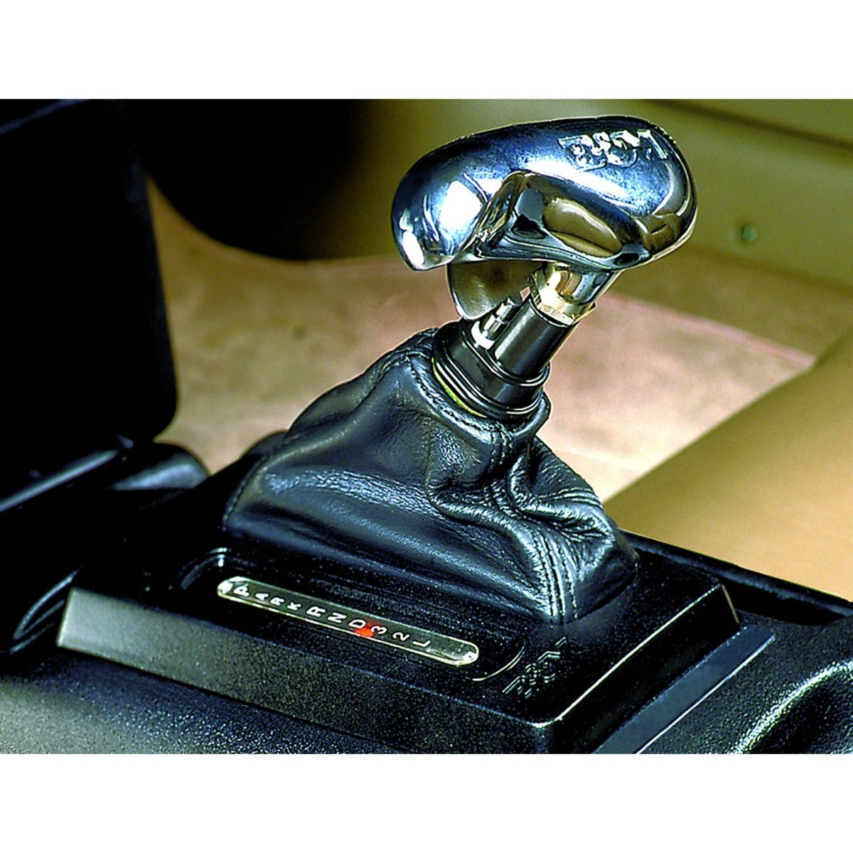 B&M 81001 HAMMER SHIFTER,94-04 MUSTANG CONSOL