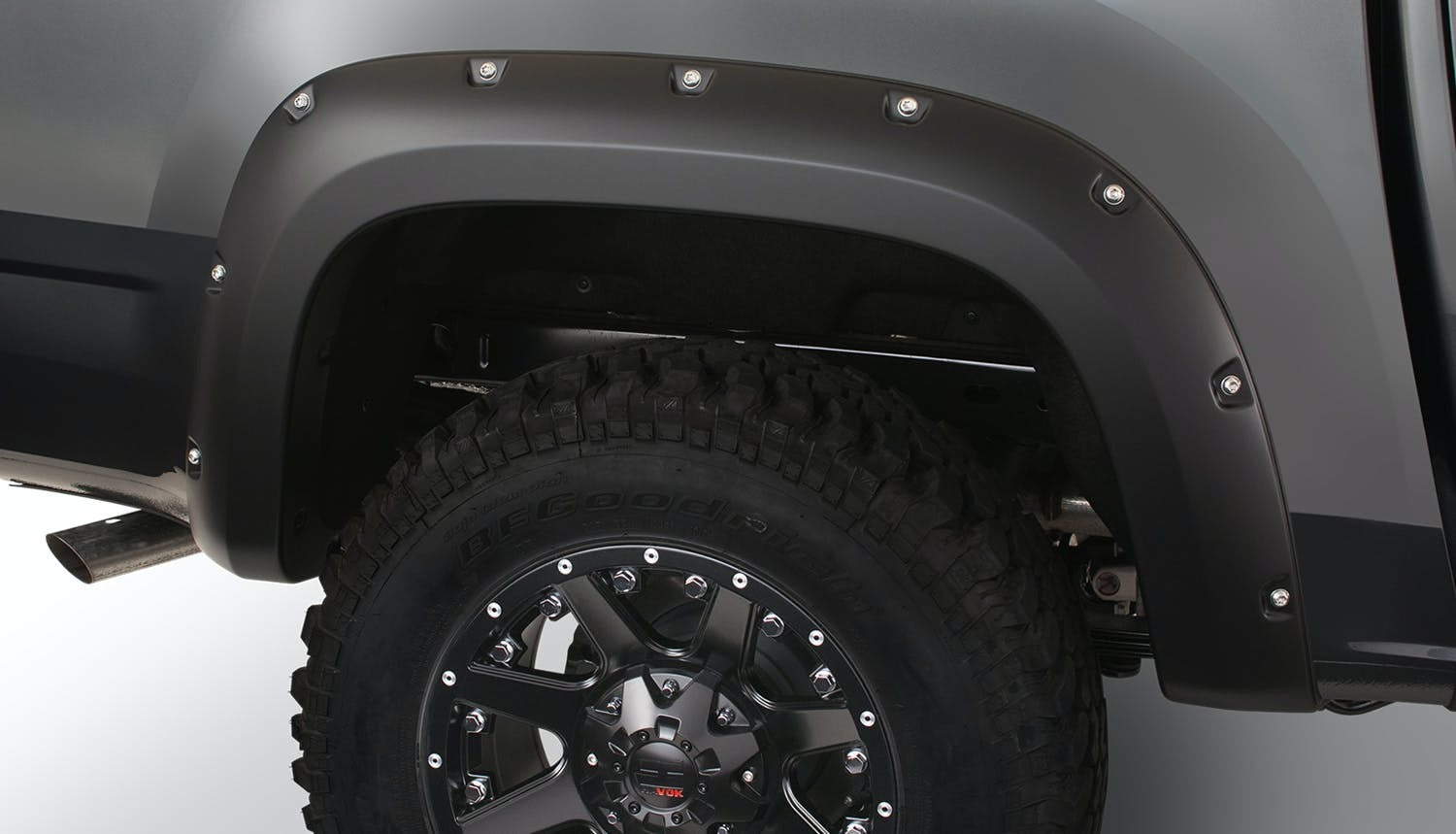 Bushwacker 40969-02 Pocket Style Fender Flares, 4pc