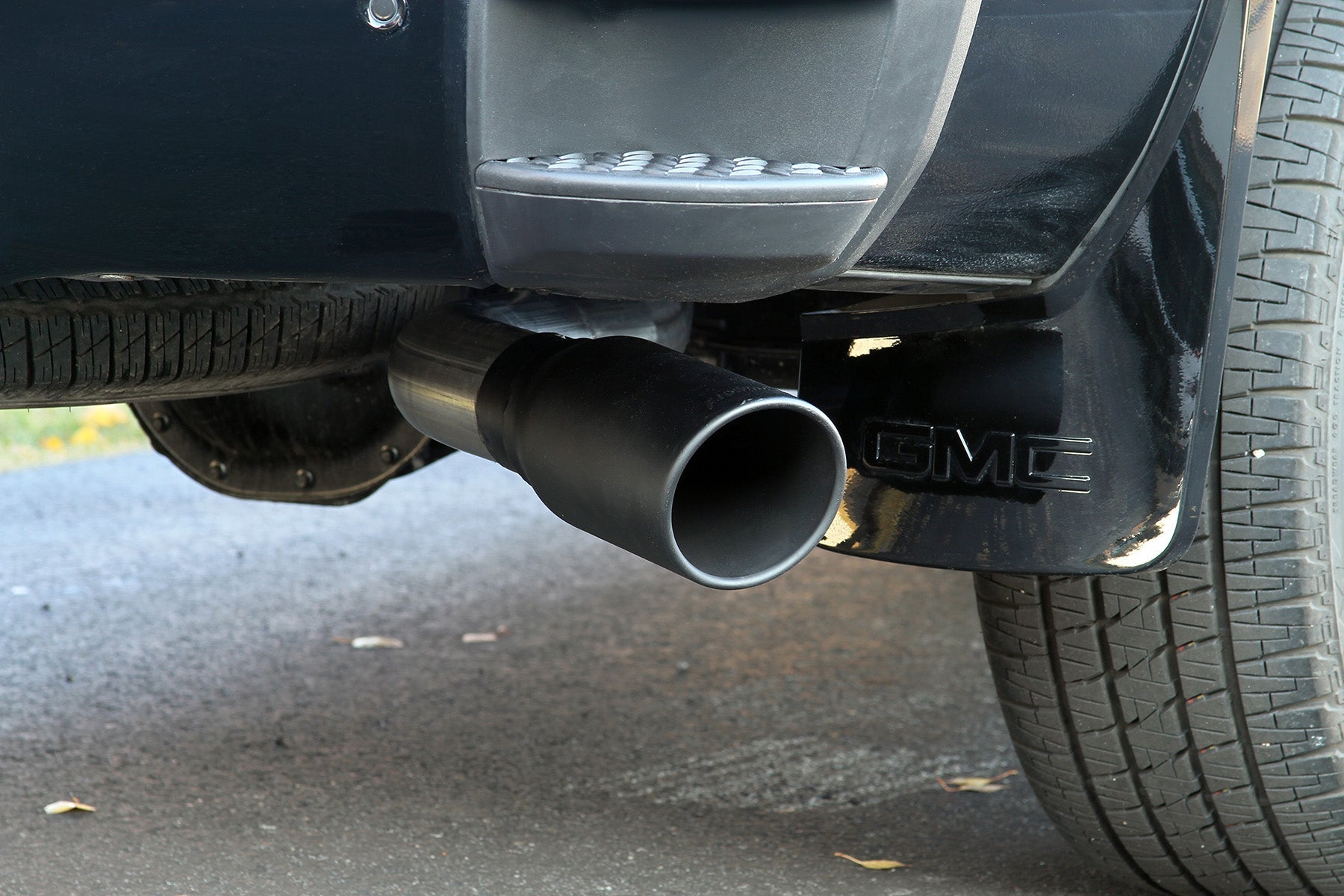 Flowmaster Chevrolet, GMC (6.2) Exhaust System Kit 717885