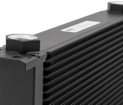 Earl's Performance Plumbing 820ERL 20 ROW COOLER ULTRAPRO X-WIDE BLACK