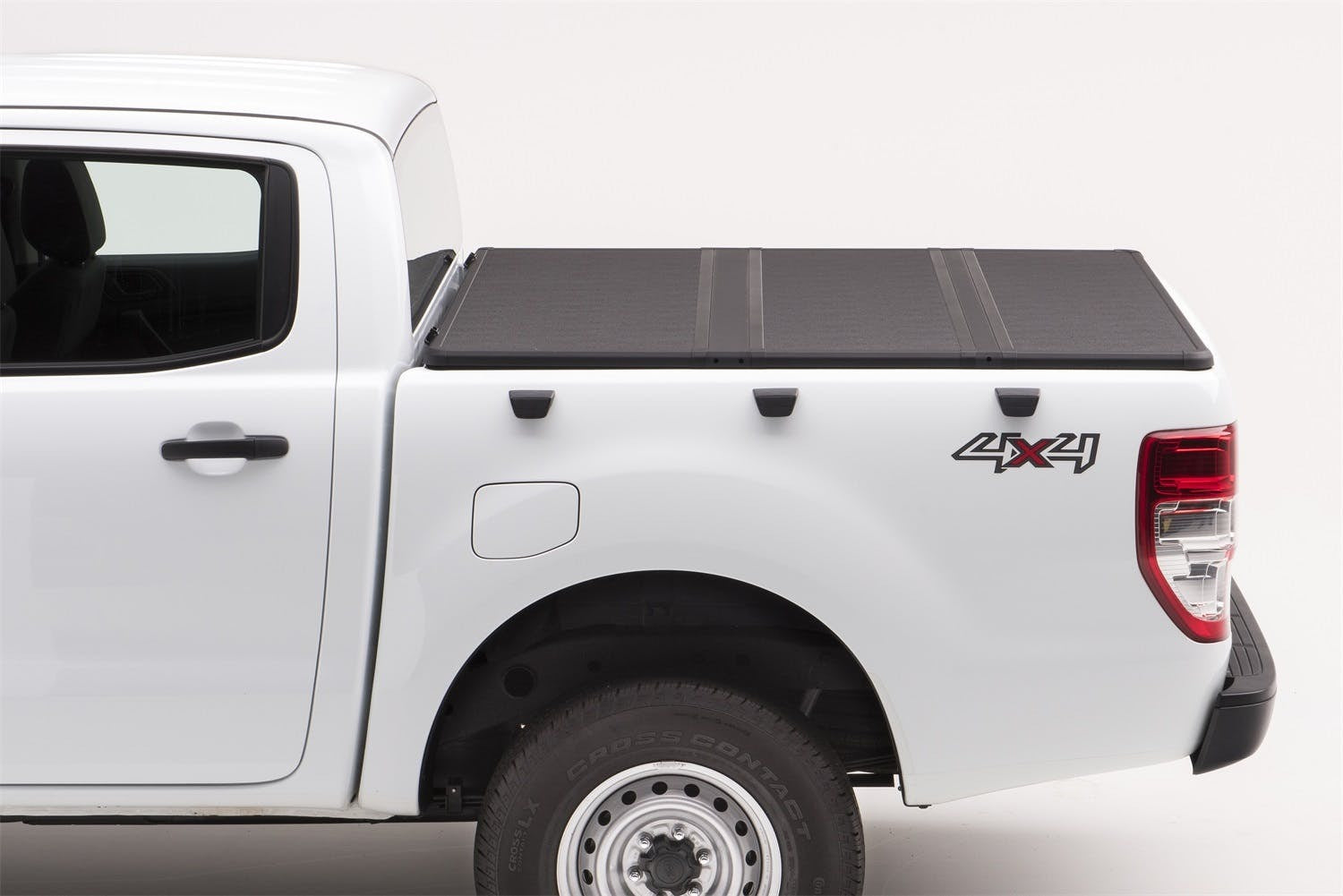 Extang 83990 Solid Fold 2.0 Tonneau Cover