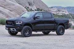 Fabtech K3168 Performance Lift System w/Shocks