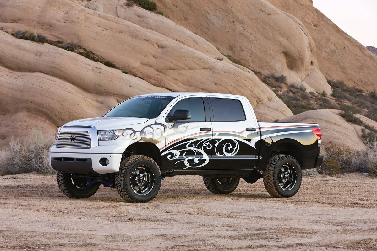 Fabtech K7010DL 6in. PERF SYS W/DLSS 2.5 C/Os/RR DLSS 07-14 TOYOTA TUNDRA 2/4WD
