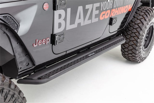 Go Rhino DSS4053T Dominator Extreme DSS SideSteps - Complete Kit: SideStep + Brackets