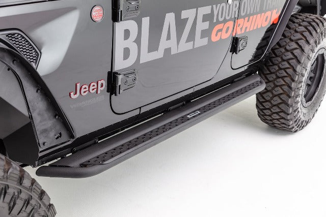 Go Rhino DSS4180T Dominator Extreme DSS SideSteps - Complete Kit: SideStep + Brackets