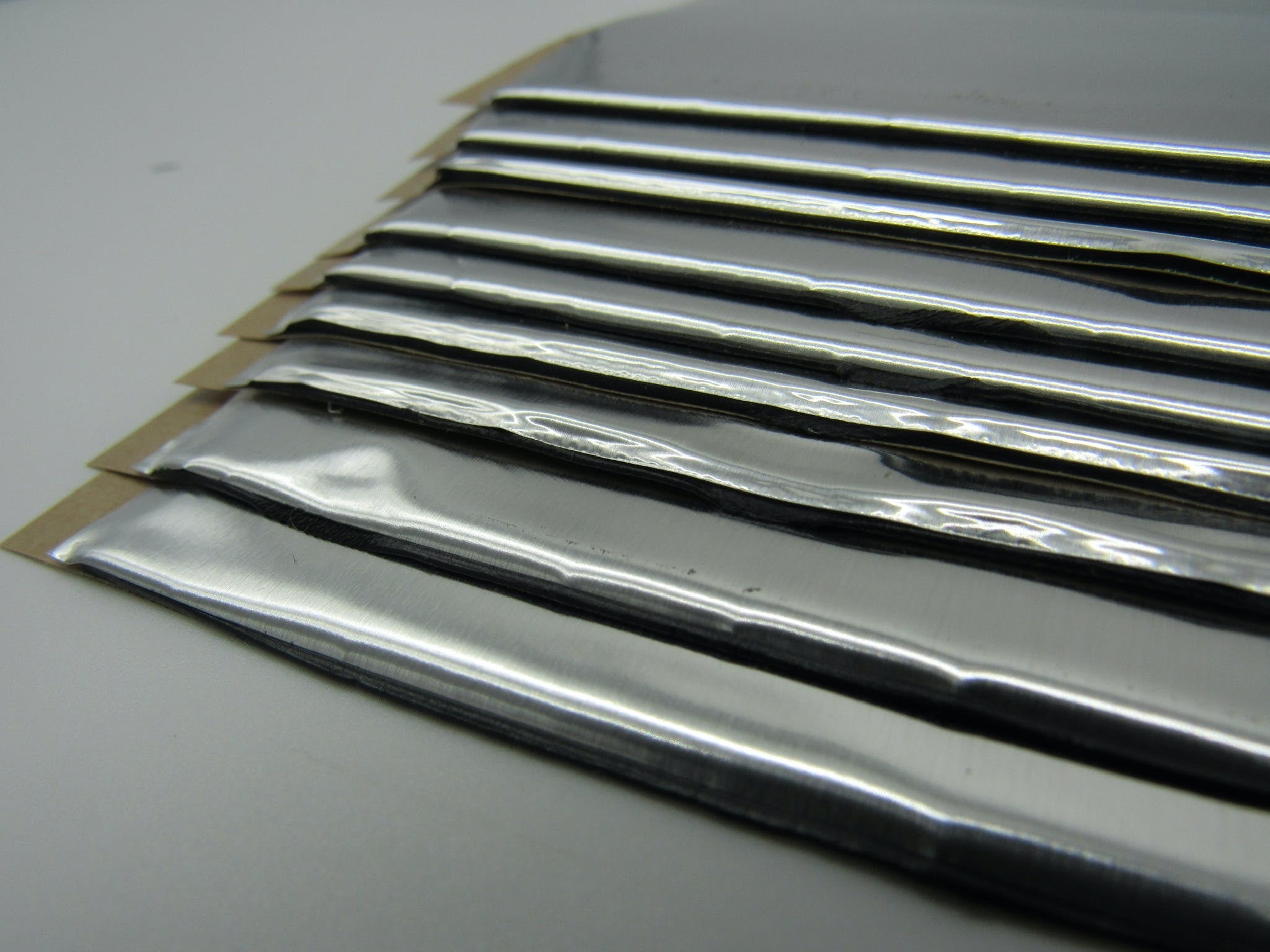 Hushmat 10301 Trunk Kit has 10 silver sheets of 12x23 in Ultra. Total 19.1 sqft.