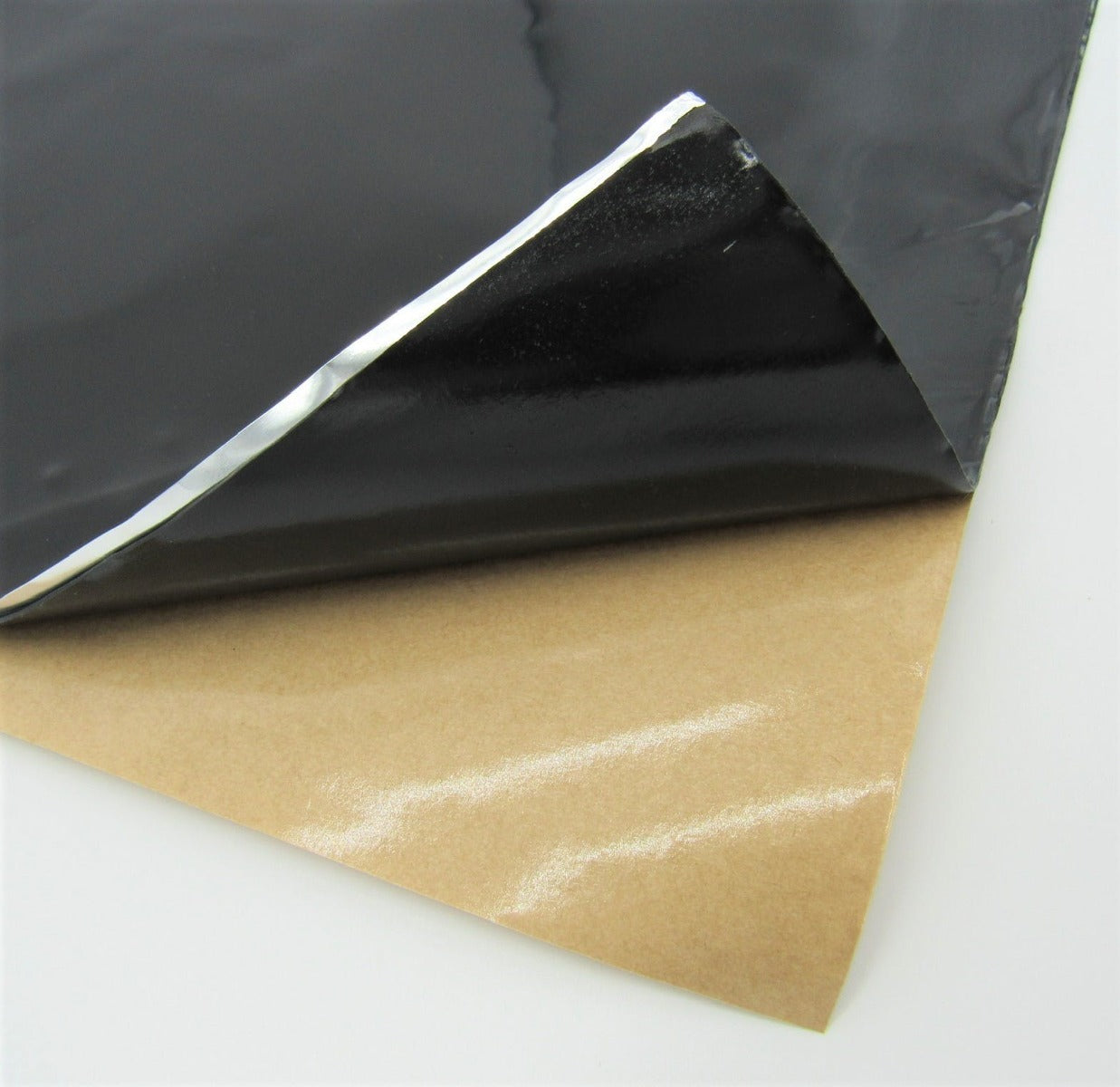 Hushmat 10400 Floor/Dash Kit has 20 black sheets of 12x23 in Ultra. Total 38.7 sqft.