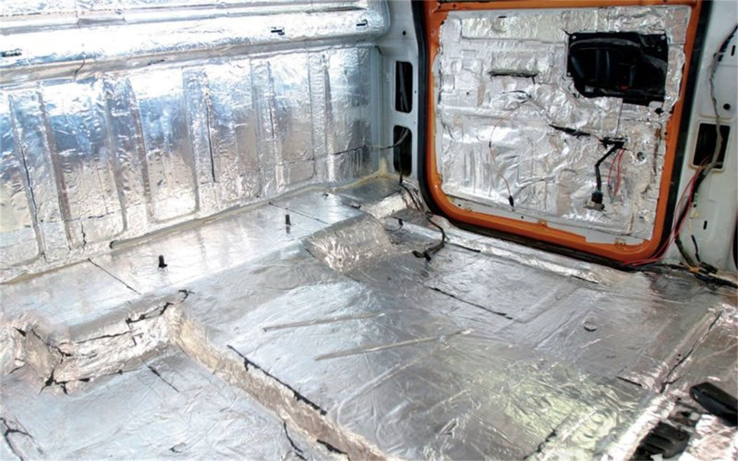 Hushmat 80001 Heavy duty FlatTop with opening for sleeper to insulate day cab and floor.