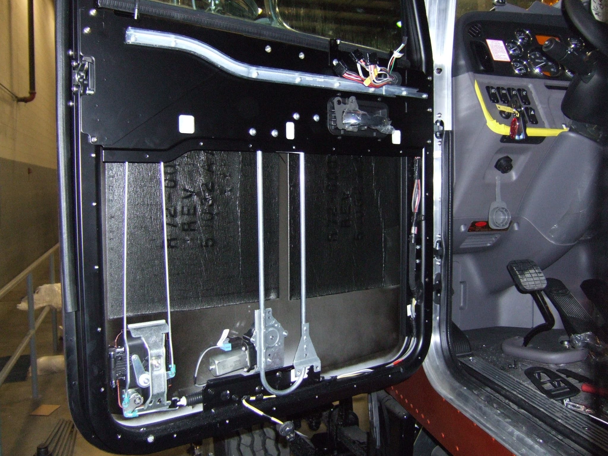 Hushmat 81108 Heavy duty HighTop 63 in truck insulation kit for floor and sleeper.