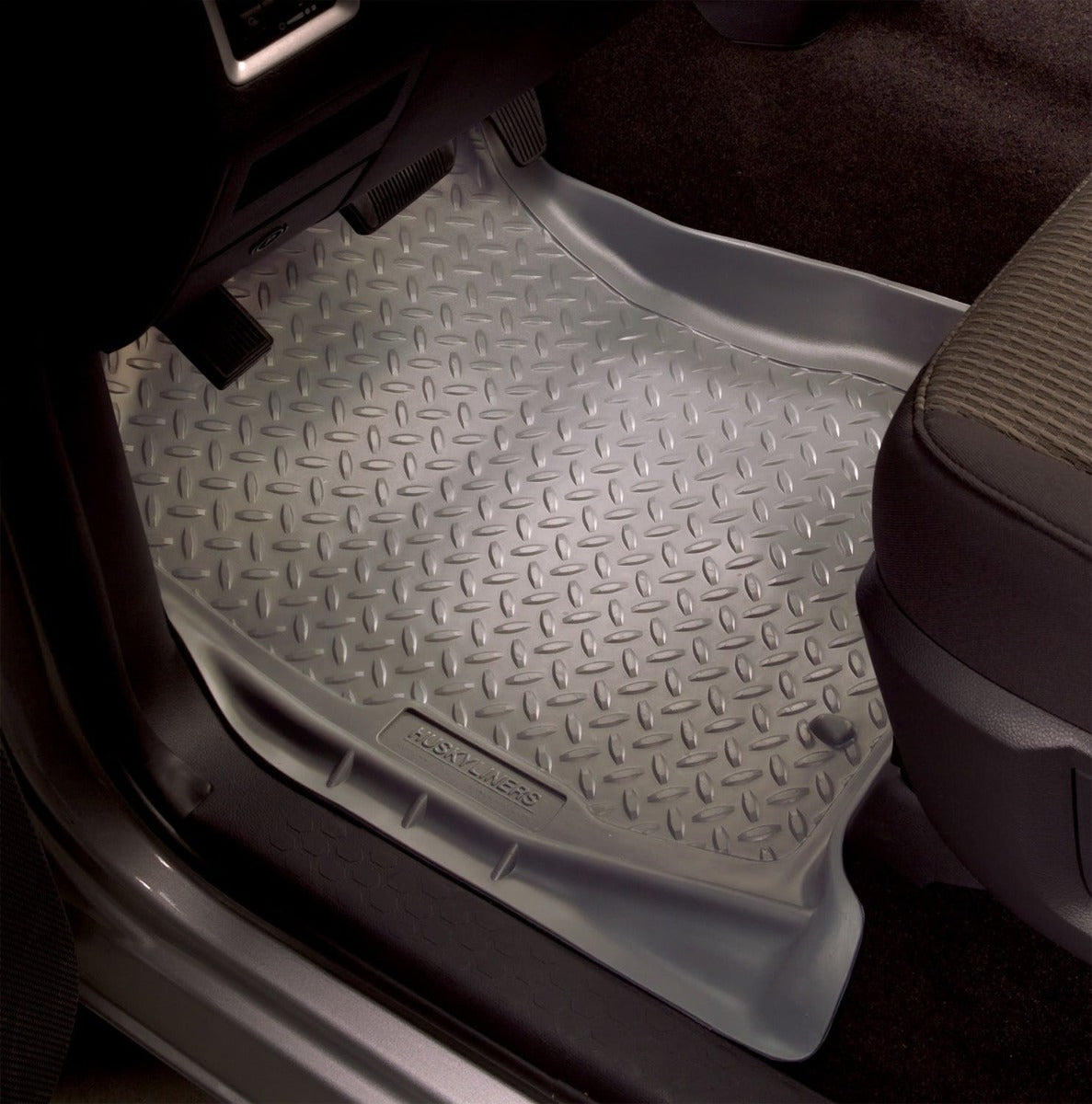 Husky Liners 33301 Classic Style Series Front Floor Liners Black