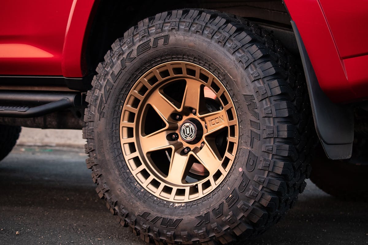 ICON Alloys 3417859447BS Raider Brass Satin - 17 X 8.5 / 6 X 120 / 0 mm / 4.75 bs