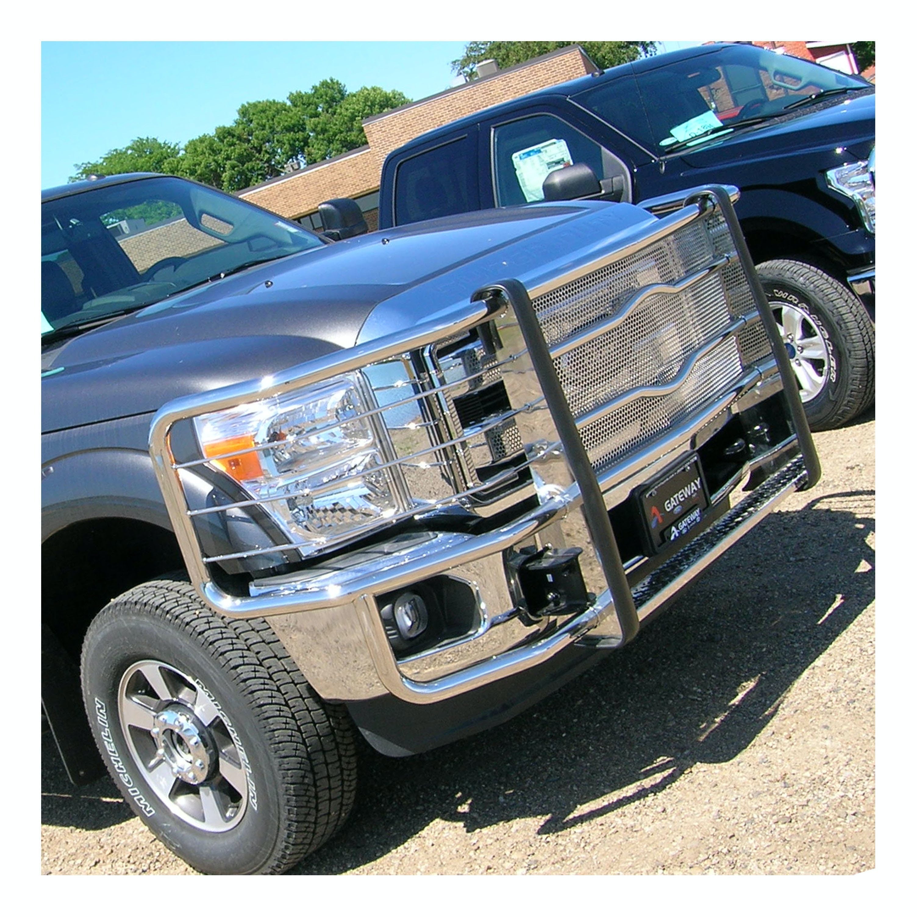 LUVERNE 311123-321122 Prowler Max Grille Guard