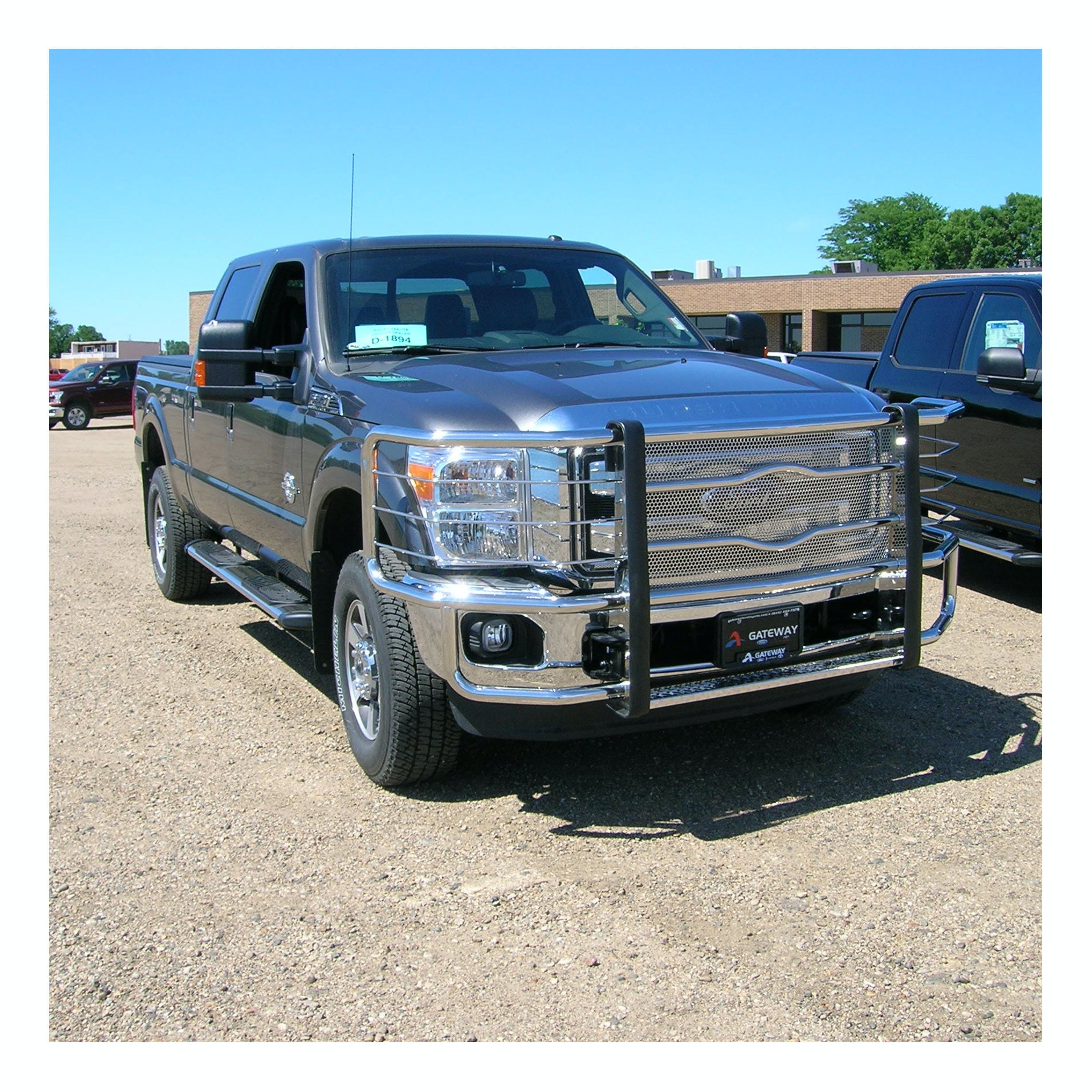 LUVERNE 311123-321122 Prowler Max Grille Guard
