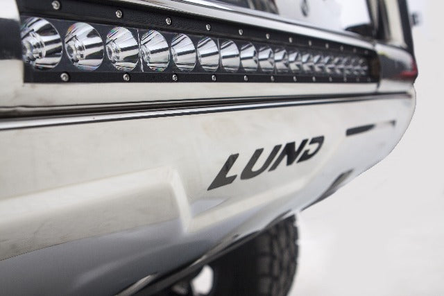 LUND 47021308 Bull Bar with Light and Wiring Stainless Steel