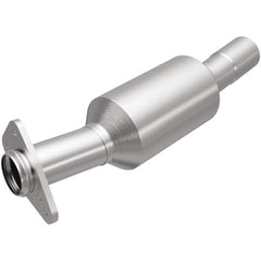 MagnaFlow Exhaust Products 3322431 Direct-Fit Catalytic Converter