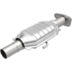 MagnaFlow Exhaust Products 3322447 Direct-Fit Catalytic Converter