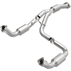 MagnaFlow Exhaust Products 5582113 Direct-Fit Catalytic Converter