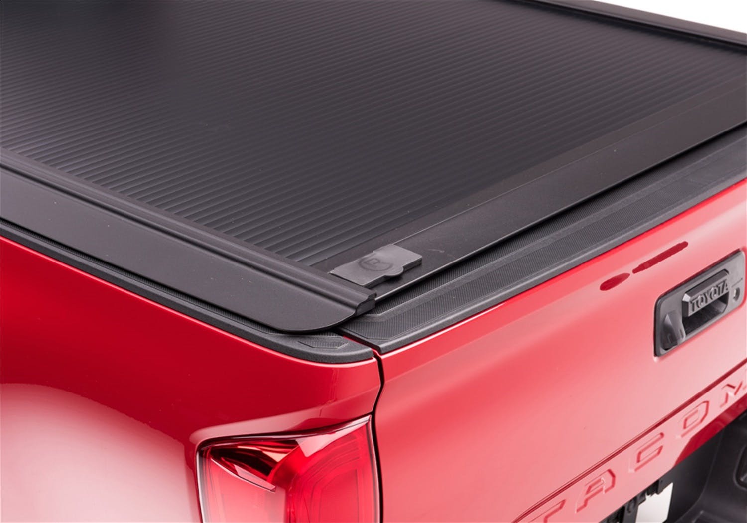 Retrax 60852 RetraxONE MX Retractable Truck Bed Cover