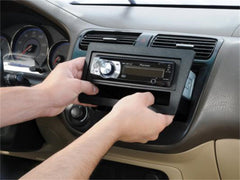Scosche HA1567B Custom Fit DIN w/Pocket Dash Kit
