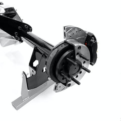 Speedmaster PCE196.2024 Complete Bolt In Rear End Assembly W/ 12 Rear Brake Kit -Factory Five Mk4 Cobra