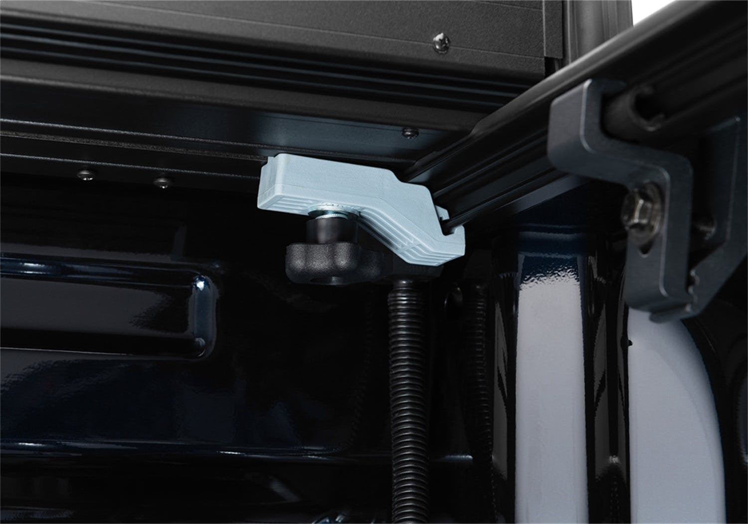 UnderCover AX22030 Armor Flex Tonneau Cover