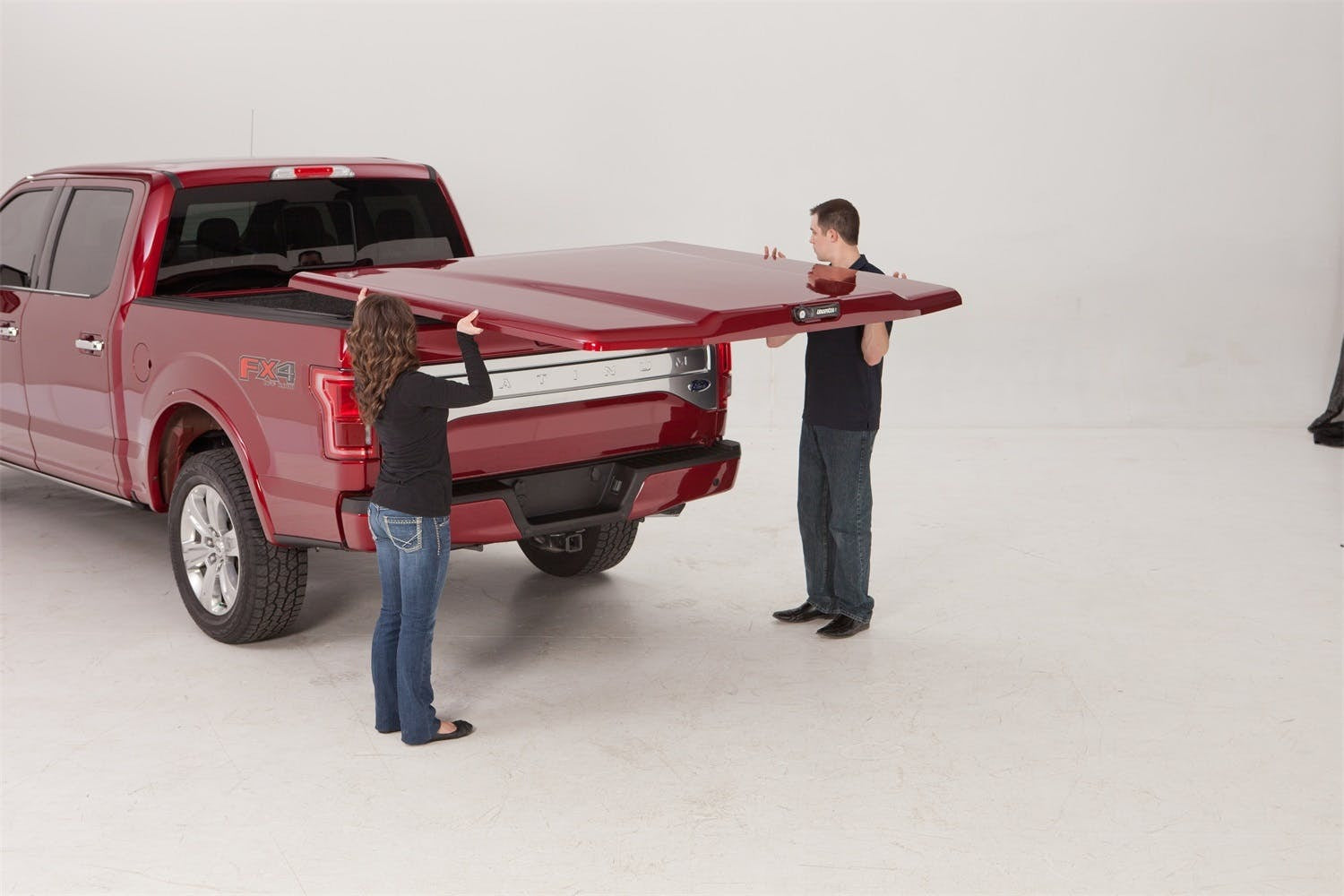 UnderCover UC4148L-1G3 Elite LX Tonneau Cover, Charcoal