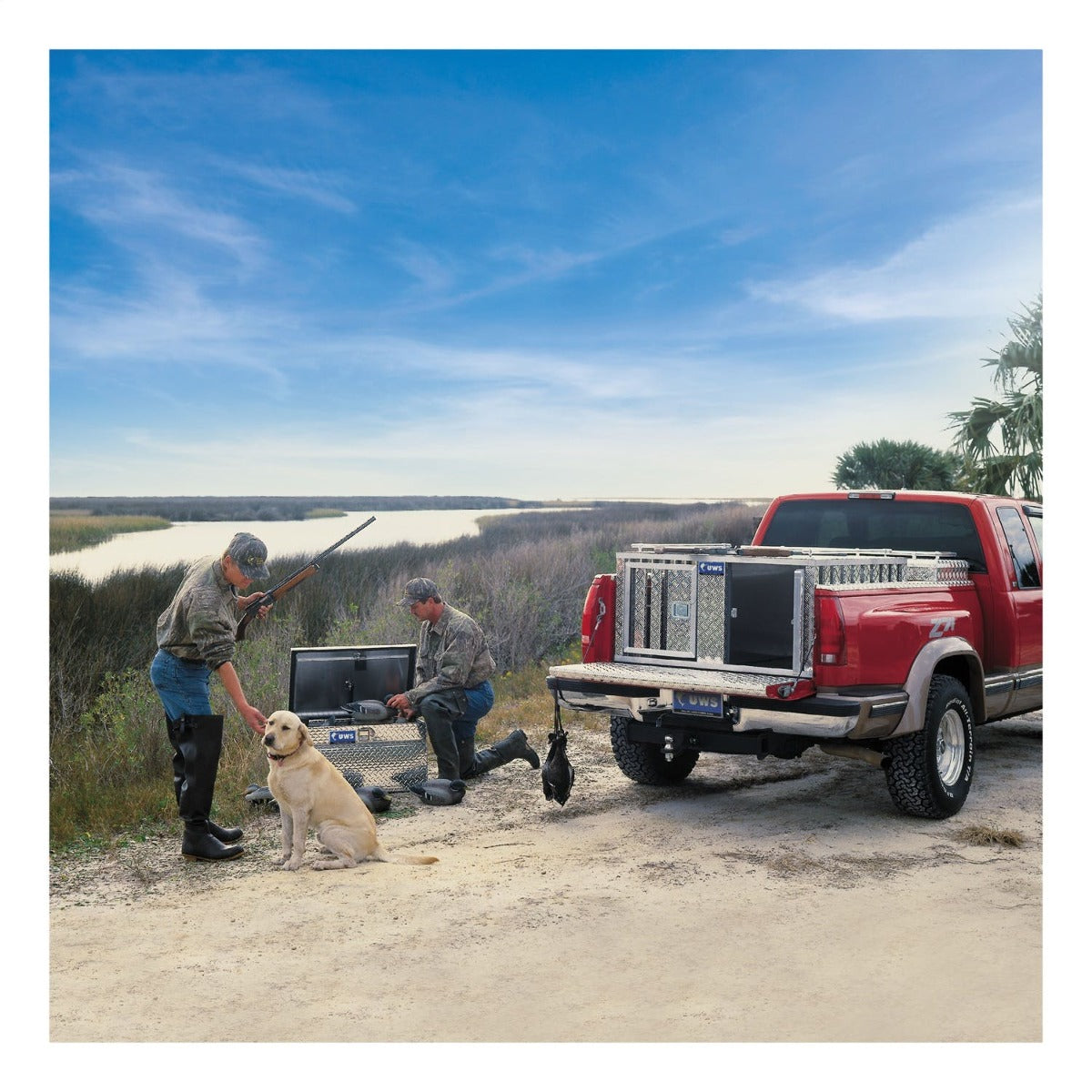 UWS DB-4848N 48 inch X 48 inch Aluminum Dog Box Double Door with Full Enclosure and Storage
