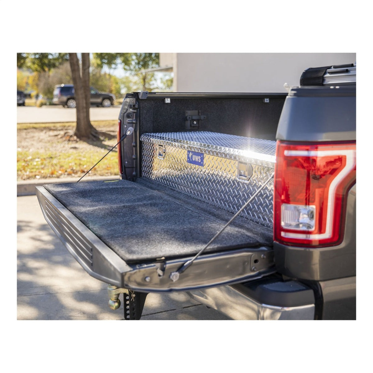 UWS EC20081 58 in. 5th Wheel Truck Tool Box