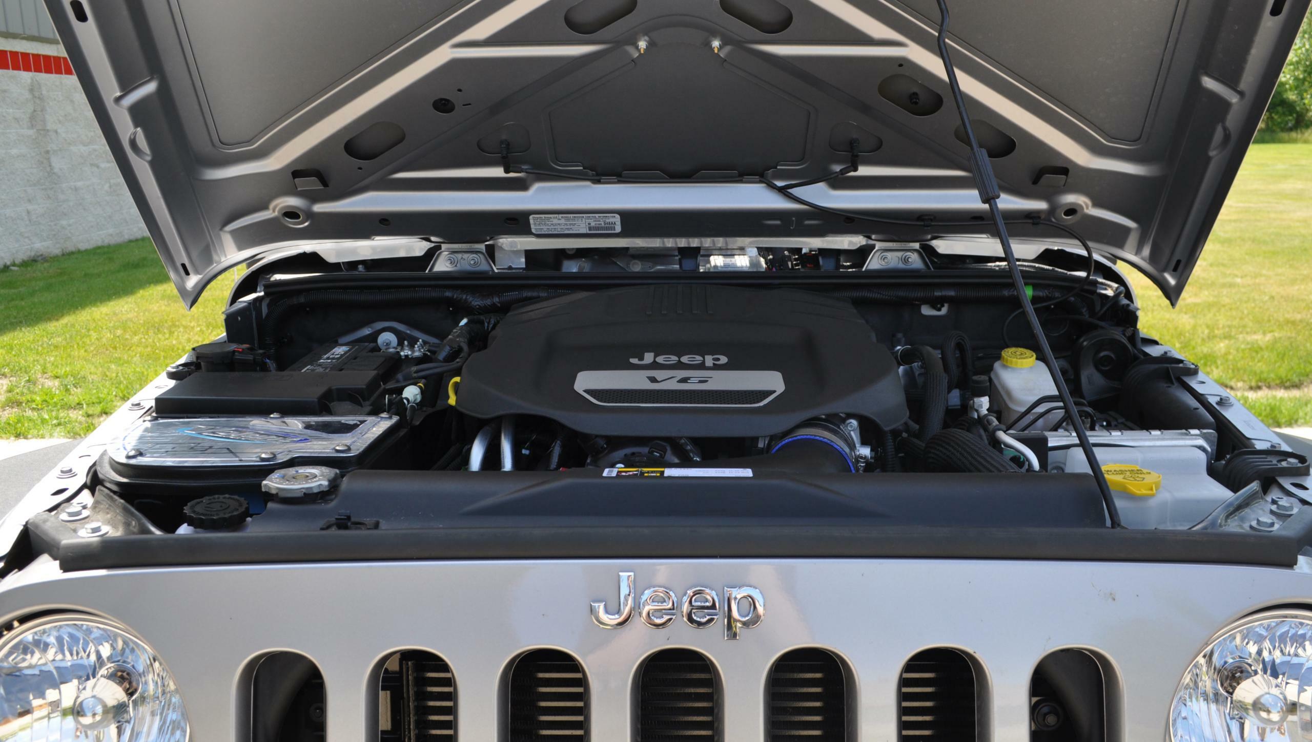Closed Box Air Intake w/Powercore Filter 12-18 Jeep Wrangler JK 3.6L V6 Volant
