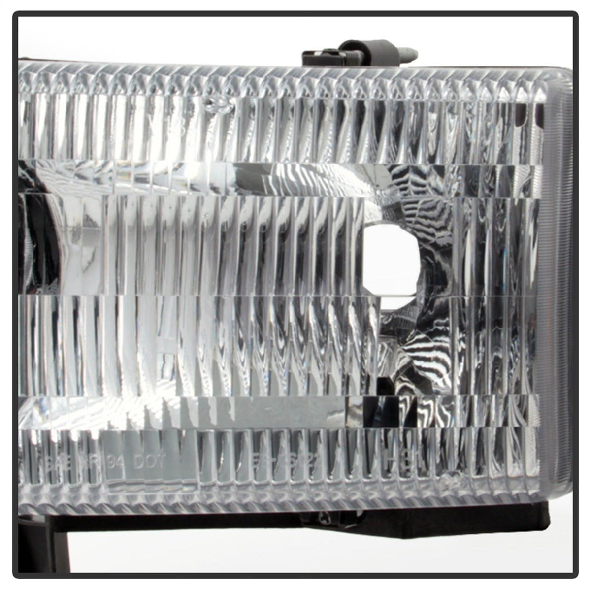 XTUNE POWER 9032141 Dodge Ram 1500 94 01 (Does Not fit Sport Package ) Ram 2500 3500 94 02 OEM Style headlights With Corner Chrome