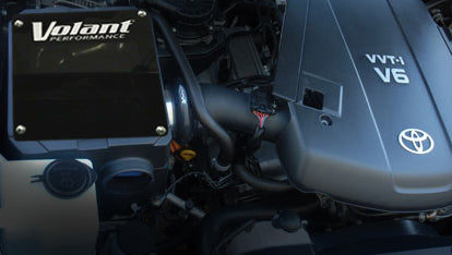 Closed Box Air Intake w/Powercore Filter 12-15 Toyota Tacoma 4.0L V6 Volant